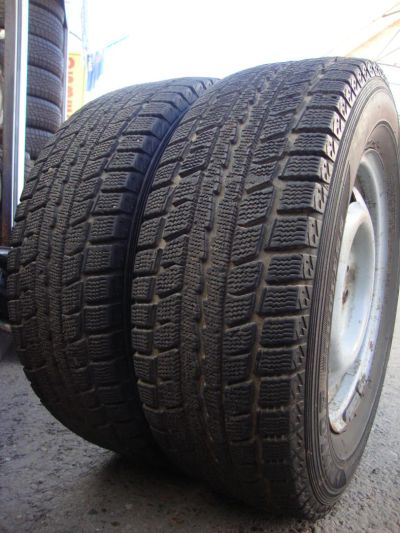 Лот: 8237686. Фото: 1. Зима! 185/70/13 Dunlop Graspic... Шины на дисках