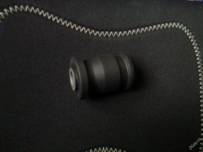 Лот: 5560185. Фото: 1. Сайлентблок Toyota. Ходовая, подвеска, рулевое управление