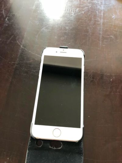 Лот: 11455041. Фото: 1. iPhone 6 64 gb. Белый. Смартфоны