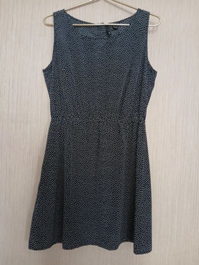 Лот: 25438266. Фото: 1. Летнее платье Mango. Платья