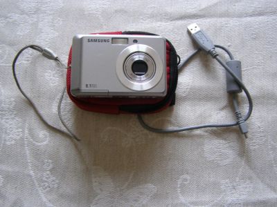 Лот: 8791786. Фото: 1. Фотоаппарат Samsung ES10. Цифровые компактные