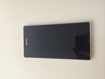 Лот: 4470705. Фото: 1. Sony Xperia Z оригинал, на гарантии... Смартфоны