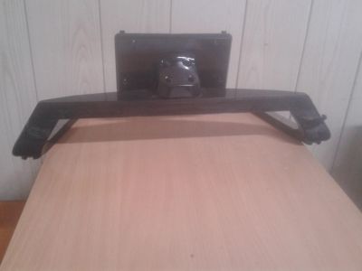 Лот: 24919936. Фото: 1. Нога-подставка TV LG 42LM761T. Кронштейны, стойки, подставки