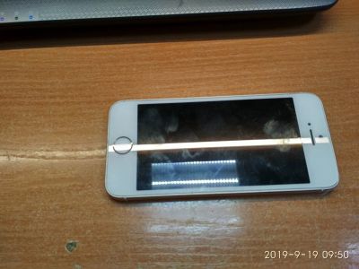 Лот: 14593606. Фото: 1. IPhone 5s не видит сеть. Дисплеи, дисплейные модули, тачскрины