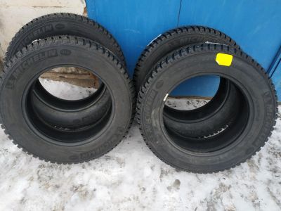Лот: 12771895. Фото: 1. Michelin X-Ice North 2 225/65... Шины