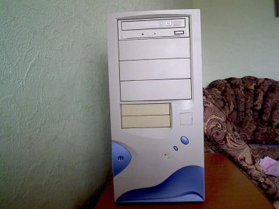 Лот: 4061105. Фото: 1. Pentium 4 3.0ГГц. Компьютеры в сборе