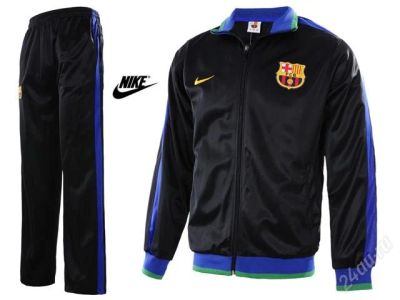 Лот: 2642677. Фото: 1. Спортивный костюм Nike Manchester... Костюмы классические, деловые