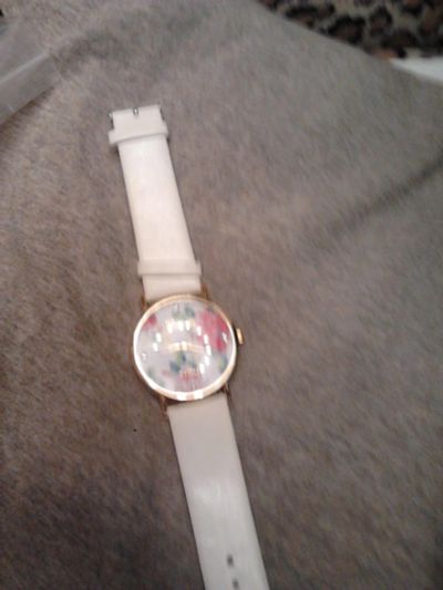 Лот: 8421006. Фото: 1. часы. Другие наручные часы