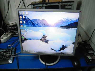 Лот: 11125485. Фото: 1. ЖК монитор 19" Samsung 940n исправен... ЖК-мониторы