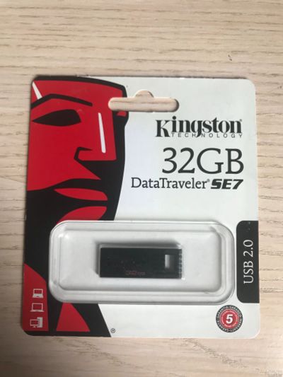 Лот: 13560789. Фото: 1. USB флэш накопитель Kingston... USB-флеш карты