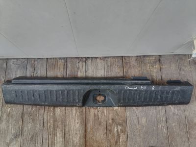 Лот: 25360065. Фото: 1. Накладка багажника Nissan Primera... Кузов