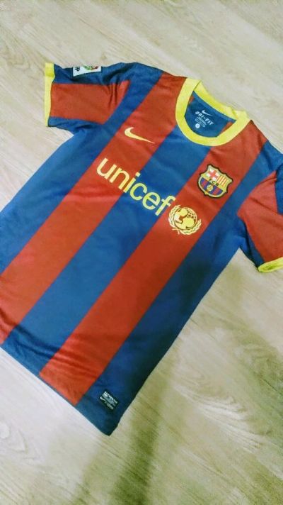Лот: 12615422. Фото: 1. Футбольная форма клуба Барселона. Форма