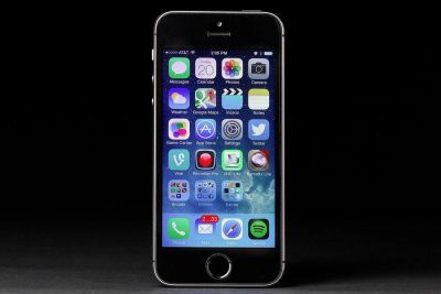 Лот: 4579053. Фото: 1. iPhone 5S 16GB Space Gray,РСТ... Смартфоны