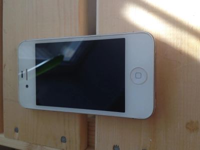 Лот: 3917726. Фото: 1. iPhone 4s 16 Gb White. Смартфоны