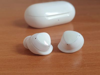 Лот: 21276706. Фото: 1. Samsung buds+. Наушники, гарнитуры