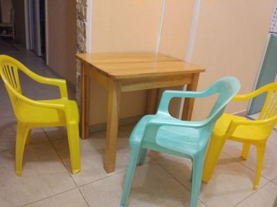 Лот: 16437099. Фото: 1. детские пластиковые стулья. Столики, стулья, парты