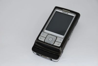 Лот: 9077928. Фото: 1. Nokia 6270 Включается и виснет. Кнопочные мобильные телефоны