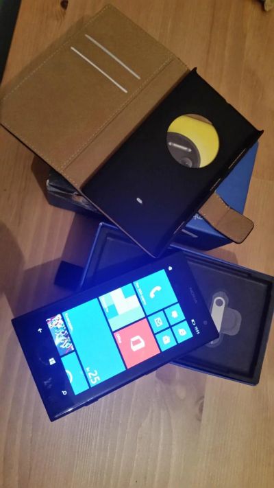 Лот: 6330127. Фото: 1. Nokia Lumia 1020 black LTE 4G. Смартфоны