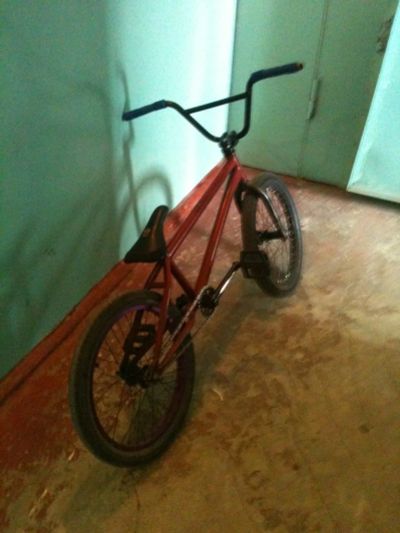 Лот: 4074330. Фото: 1. bmx не спеша на деталях известных... Велосипеды