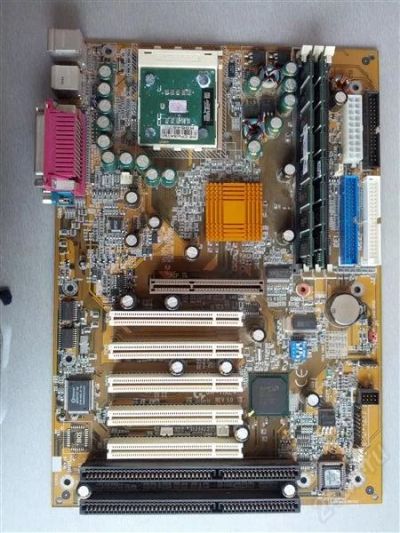 Лот: 1791146. Фото: 1. Комплект Gigabyte GA-7IXE4, Sempron... Материнские платы
