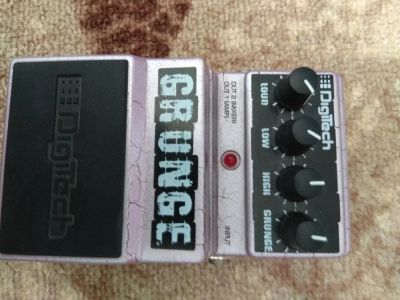 Лот: 11134462. Фото: 1. Digitech grunge. Гитарные эффекты и комбоусилители