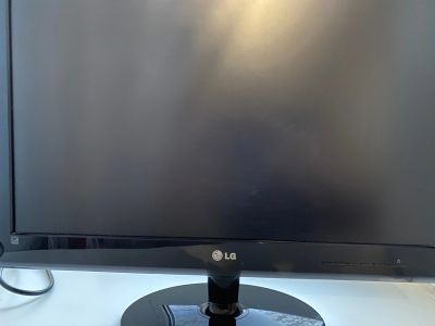 Лот: 16623795. Фото: 1. Монитор LG E2340T. ЖК-мониторы