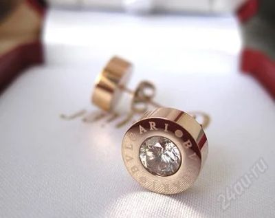 Лот: 1445082. Фото: 1. Серьги Bvlgari. Гвоздики. Серьги, каффы