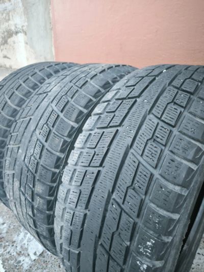 Лот: 25639129. Фото: 1. Шины Yokohama 235/55 R18. Шины