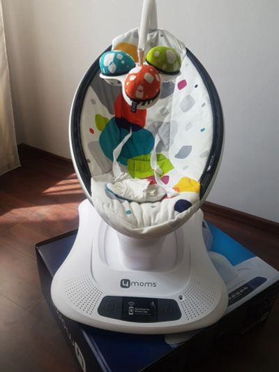 Лот: 11839660. Фото: 1. Кресло-качалка 4Moms mamaroo 3... Ходунки, прыгунки, качели