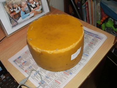 Лот: 5748401. Фото: 1. Воск пчелиный натуральный плавленный... Мёд, продукты пчеловодства
