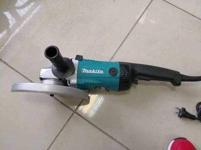 Лот: 11206557. Фото: 1. Болгарка Makita большая. Электроинструмент