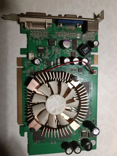 Лот: 19511369. Фото: 1. Geforce 8600GT 256mb. Видеокарты