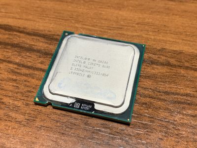 Лот: 18402842. Фото: 1. Процессор Intel Core 2 Quad Q8200... Процессоры