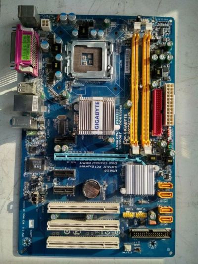 Лот: 11110700. Фото: 1. Материнская плата Gigabyte GA-P31-S3G... Материнские платы