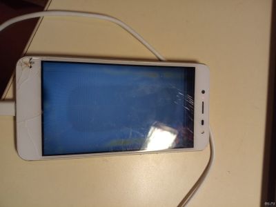 Лот: 17991011. Фото: 1. Digma Vox Flash 4G. Аккумуляторы