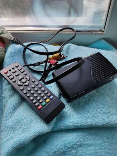 Лот: 16491021. Фото: 1. Приемник телевизионный DVB-T2. Цифровое, спутниковое ТВ