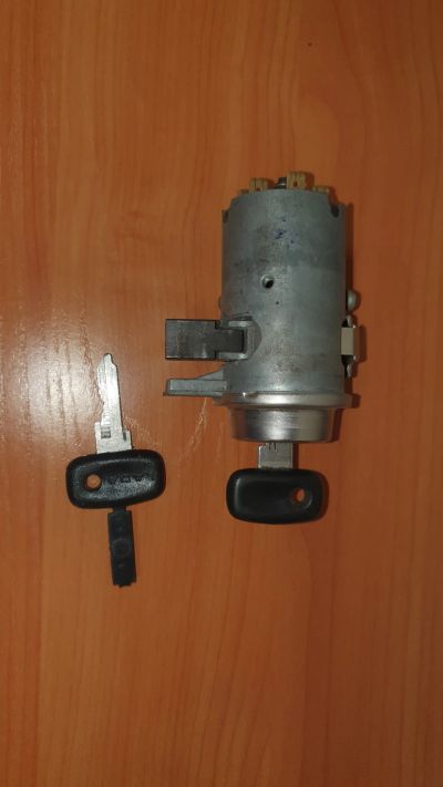 Лот: 20569981. Фото: 1. Замок зажигания ВАЗ 2105. Электрооборудование