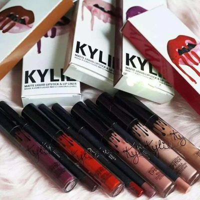 Лот: 9145994. Фото: 1. Помады KYLIE??. Макияж