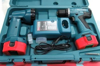 Лот: 10692220. Фото: 1. Шуруповерт Makita 6280 DWPLE. Электроинструмент