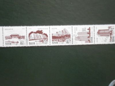 Лот: 9854303. Фото: 1. Марки, Здания, Корея, 1995. Марки