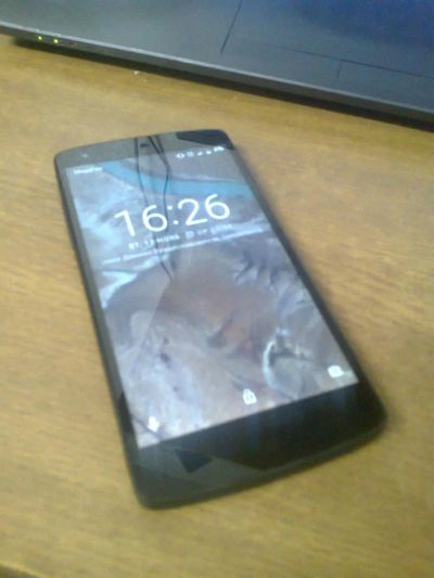 Лот: 6520973. Фото: 1. LG Nexus 5 16Gb LTE D821. Смартфоны