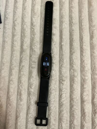 Лот: 24336356. Фото: 1. Фитнес браслет Xiaomi band 5. Смарт-часы, фитнес-браслеты, аксессуары