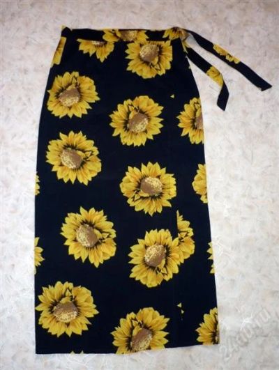 Лот: 1576023. Фото: 1. Юбка с подсолнухами. Юбки