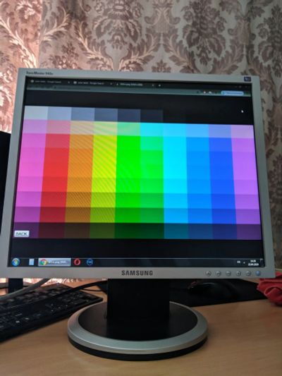 Лот: 13973984. Фото: 1. Samsung 940N +переходник HDMI... ЖК-мониторы