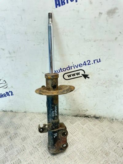 Лот: 25513115. Фото: 1. Амортизатор toyota Corolla ZZE120. Двигатель и элементы двигателя