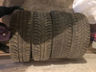 Лот: 16650812. Фото: 1. 205/60/R16 bridgestone ice cruiser... Шины