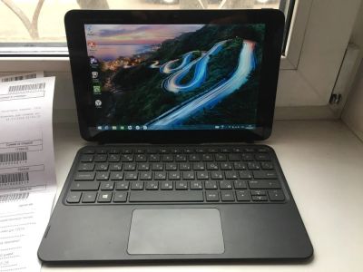 Лот: 10530851. Фото: 1. Ноутбук-планшет HP Pavilion x2... Планшеты