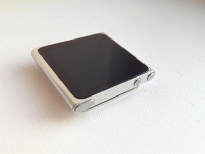 Лот: 3337385. Фото: 1. iPod nano 6 6g 8gb. Серебристого... Плееры