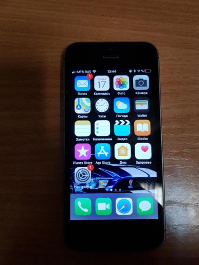 Лот: 10901728. Фото: 1. Iphone 5s space gray. Смартфоны