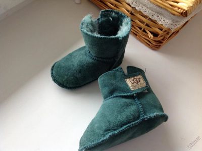 Лот: 5950796. Фото: 1. Пинетки UGG. Пинетки